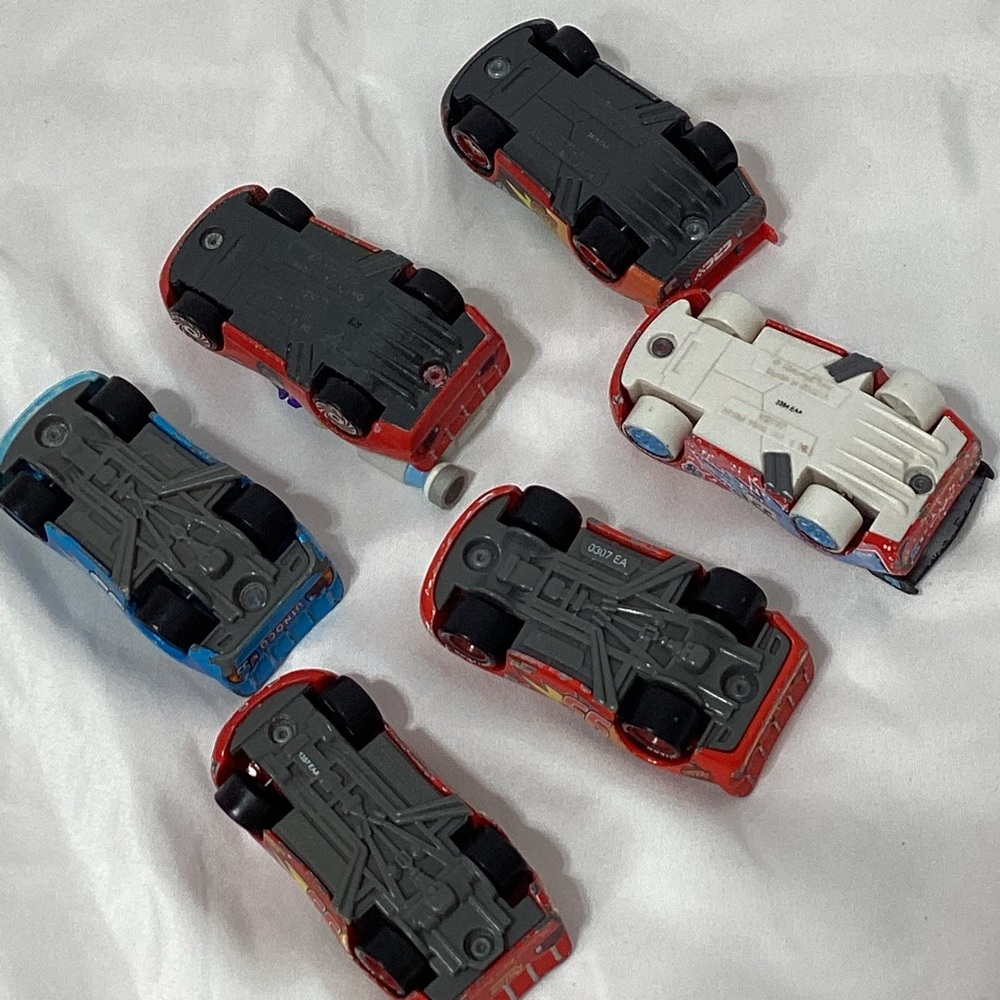 Disney Cars Movie Cars Lot 6 Lightning McQueen Ice Racer Autonaut Dinoco Lot GG - Picture 6 of 8